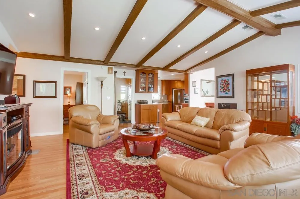 1125 Cottontail Road Vista, CA 92081 - Photo 9 of 25 Gallery Image 9