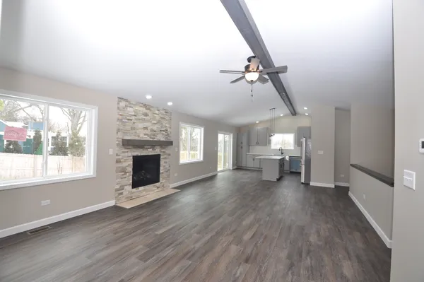 $449,900 | 316 Buena Terrace, Antioch, IL 60002