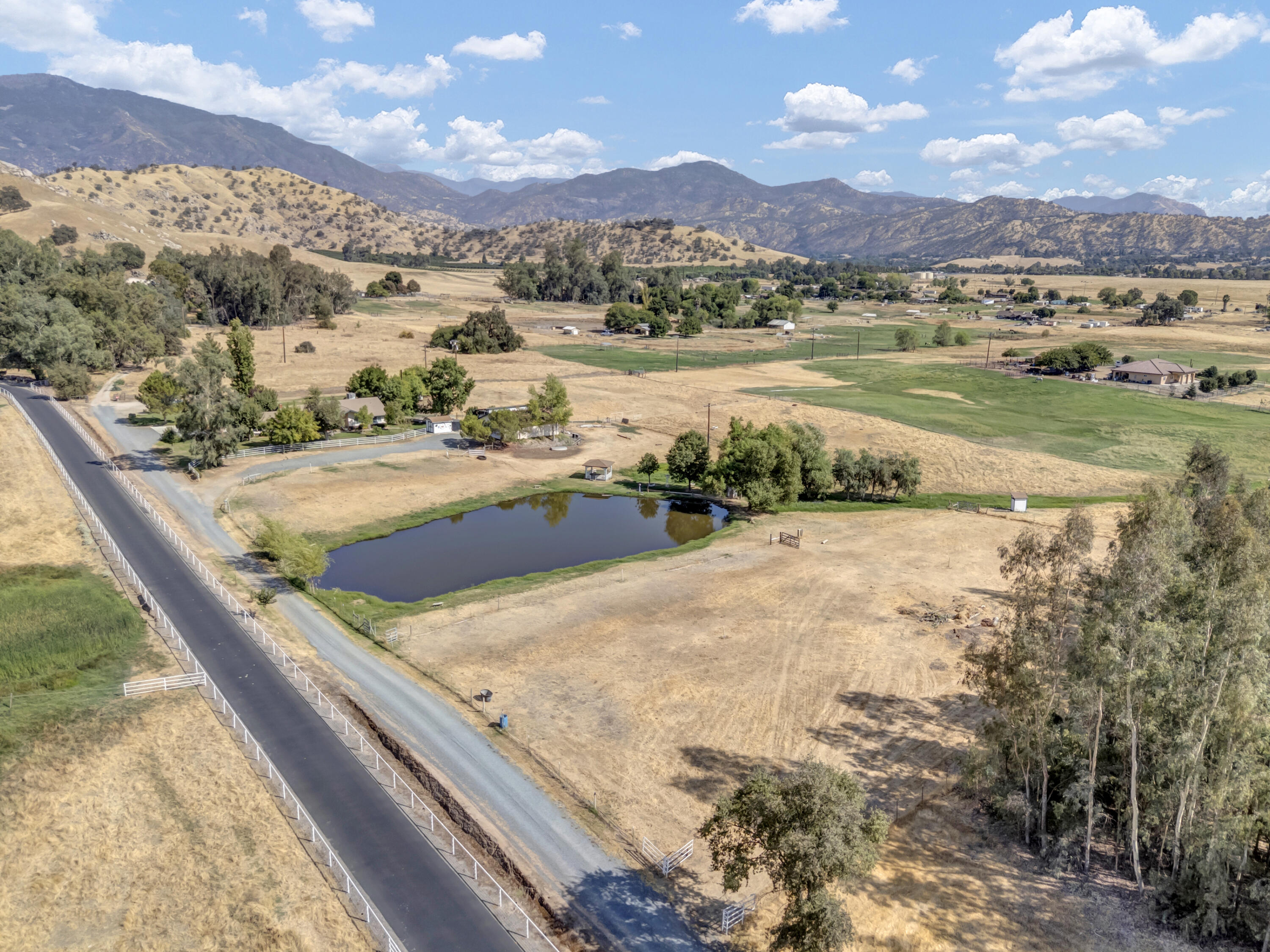 18002 320th Road Springville, CA 93265 - Photo 10 of 56 a view of a lake with a mountain