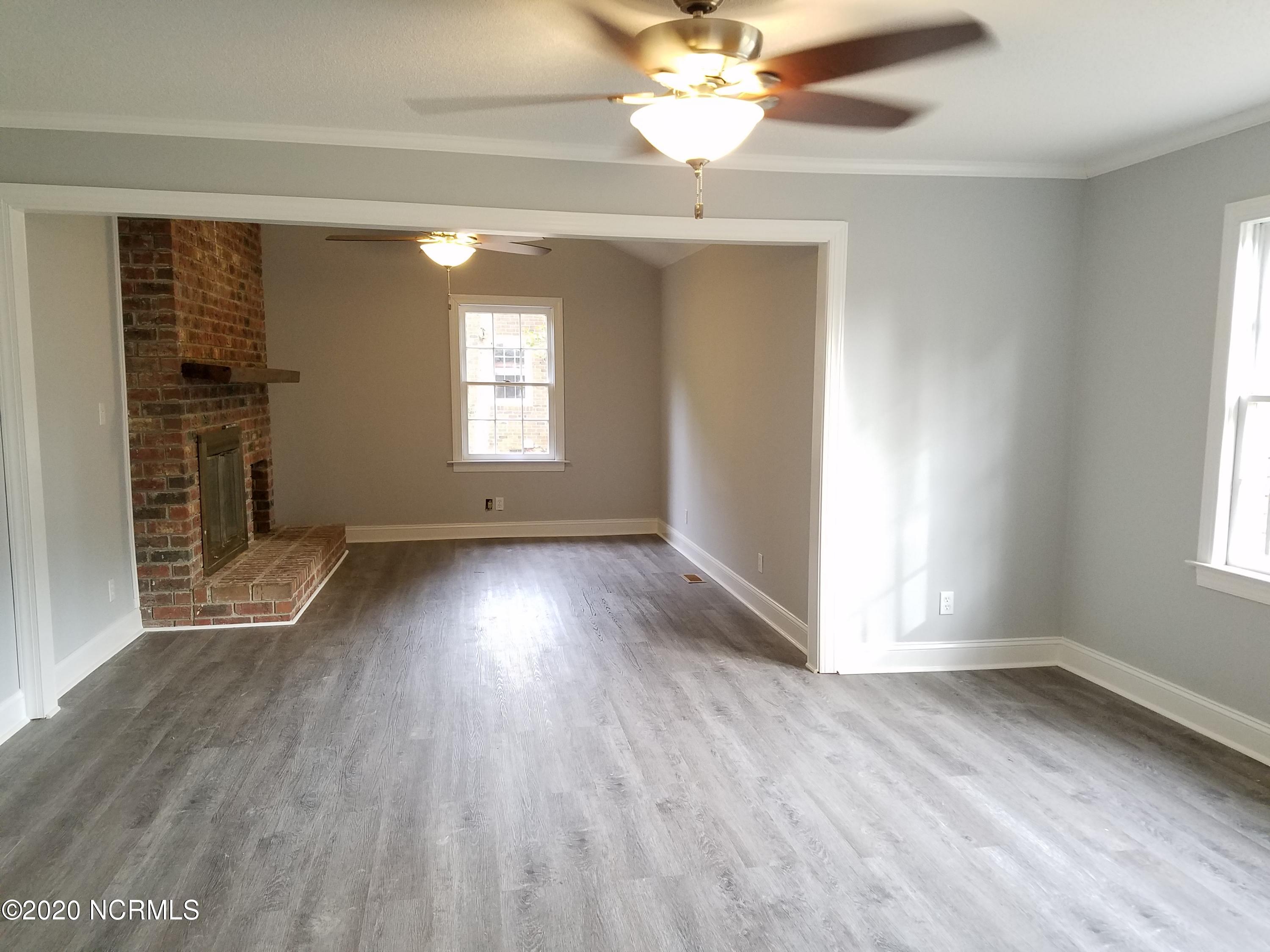 1746 Holly Ridge Road Kinston, NC 28504 - Photo 5 of 26 Living Room-Additional