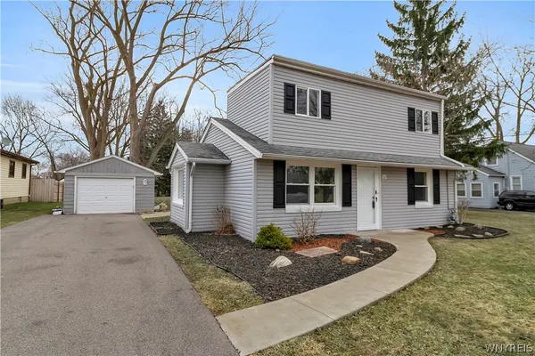 $269,000 | 363 Country Parkway, Amherst, NY 14221