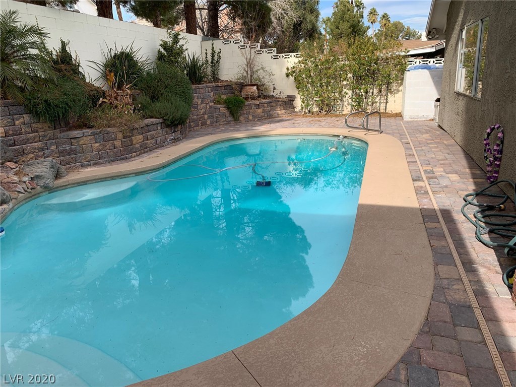 2357 Viewcrest Road Henderson, NV 89014 - Photo 22 of 32 Gallery Image 22