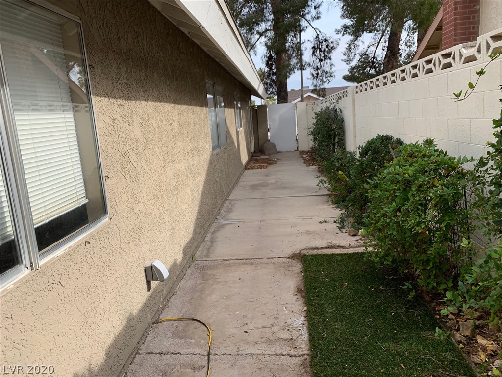 2357 Viewcrest Road Henderson, NV 89014 - Photo 27 of 32 Gallery Image 27