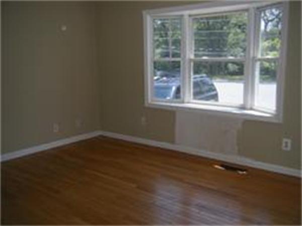 252 Glen Charlie Road Wareham, MA 02538 - Photo 5 of 11 Gallery Image 5