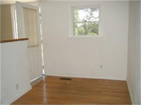 252 Glen Charlie Road Wareham, MA 02538 - Photo 7 of 11 Gallery Image 7
