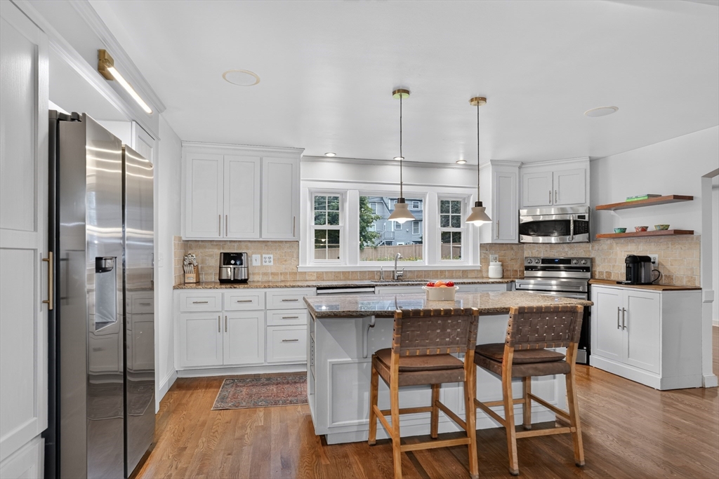 17 Pilgrim Way Walpole, MA 02032 - Photo 8 of 30 Gallery Image 8