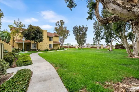 $849,000 | 45 Alicante Aisle, Irvine, CA 92614