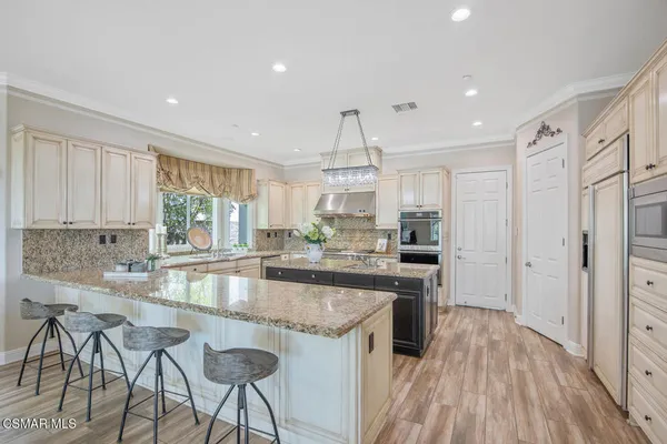 $2,400,000 | 7379 Zaharias Court, Moorpark, CA 93021