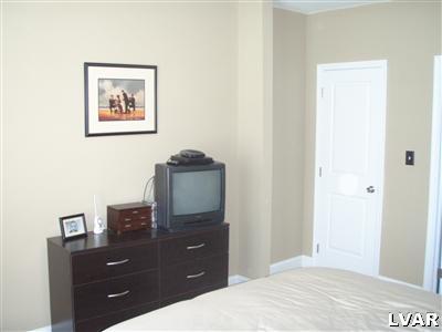 1679 Lindberg Road Bethlehem, PA 18020 - Photo 8 of 11 Gallery Image 8