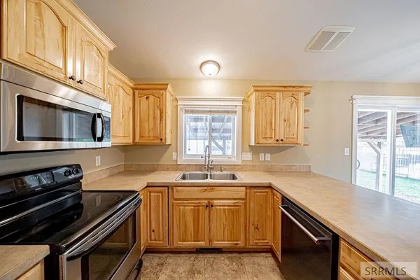 $469,000 | 5425 East Elliott Street, Iona, ID 83427
