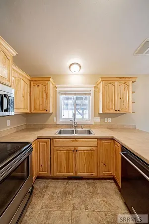 $469,000 | 5425 East Elliott Street, Iona, ID 83427