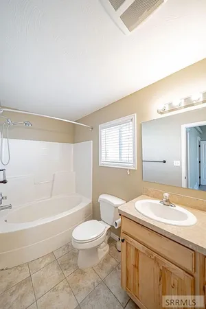 $469,000 | 5425 East Elliott Street, Iona, ID 83427