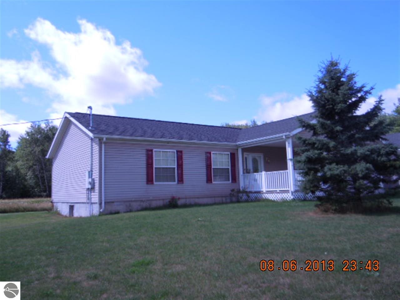 4832 Sheffer Road Prescott, MI 48756 - Photo 10 of 33 1775804-9.JPG