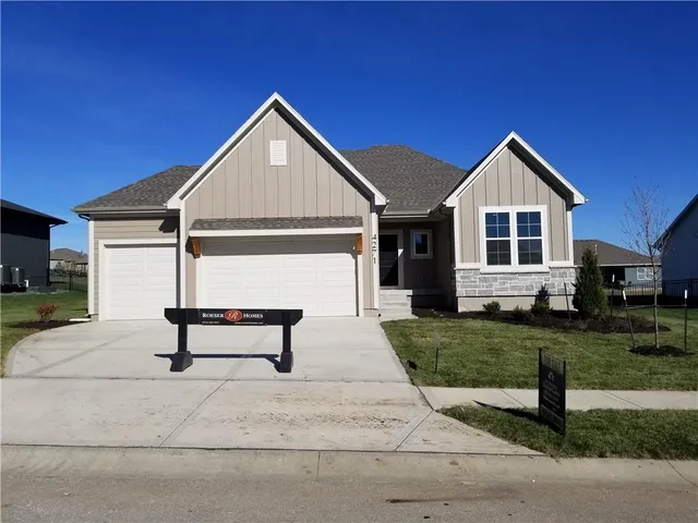 $632,524 | 4271 Aspen Drive, Basehor, KS 66007
