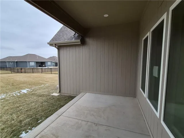 $632,524 | 4271 Aspen Drive, Basehor, KS 66007