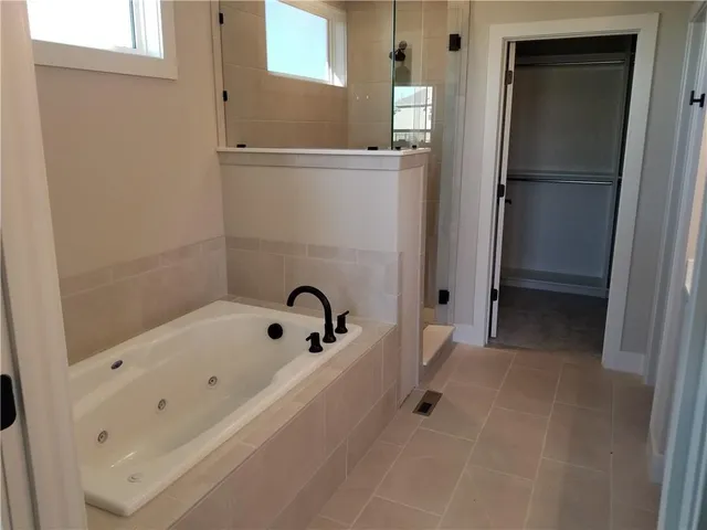 $632,524 | 4271 Aspen Drive, Basehor, KS 66007