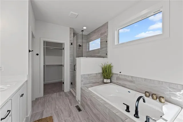 $632,524 | 4271 Aspen Drive, Basehor, KS 66007