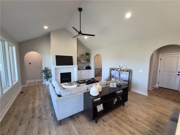 $632,524 | 4271 Aspen Drive, Basehor, KS 66007