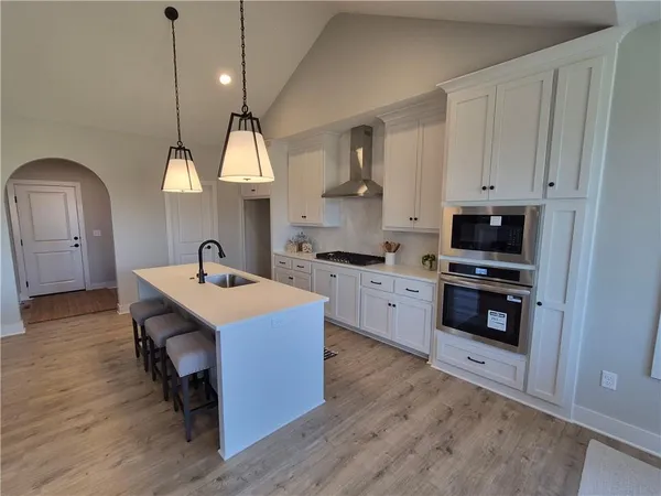 $632,524 | 4271 Aspen Drive, Basehor, KS 66007