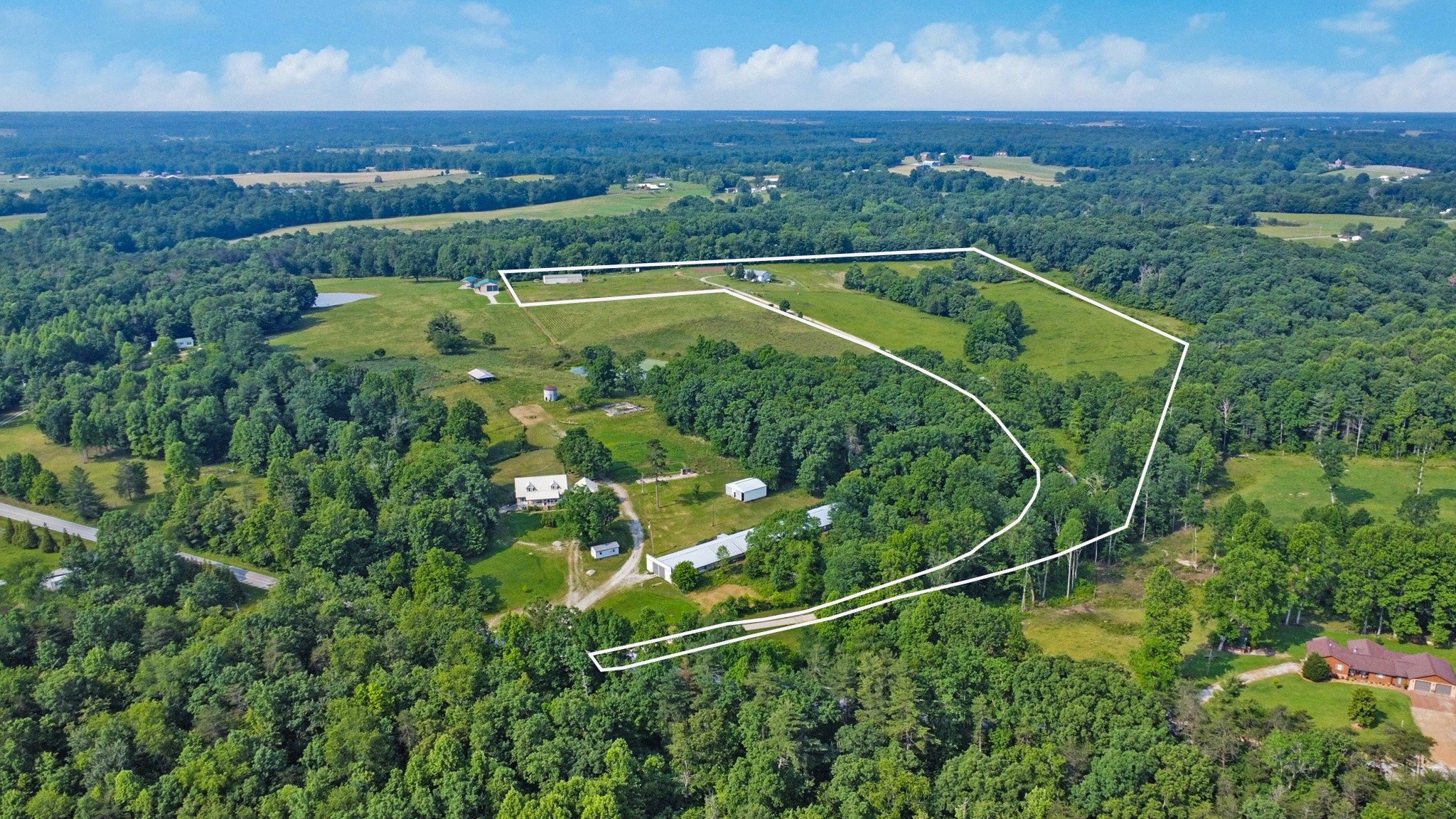 4250 Standing Rock Road Jamestown, TN 38556 - Photo 22 of 70 an aerial view of beach