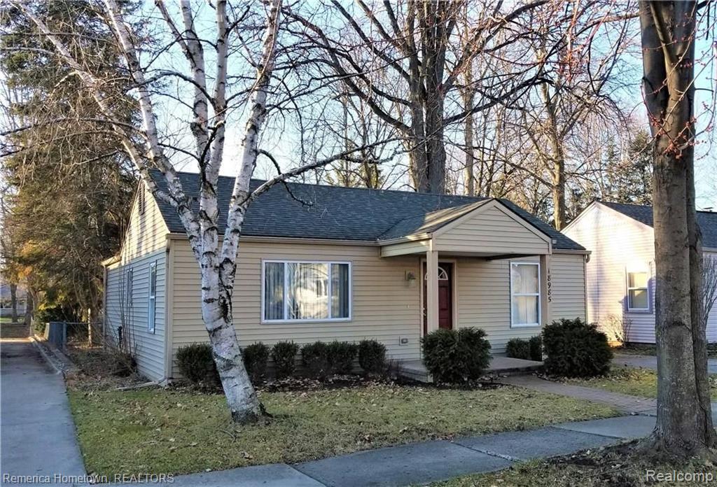 18985 Filmore Street Livonia, MI 48152 - Photo 1 of 13