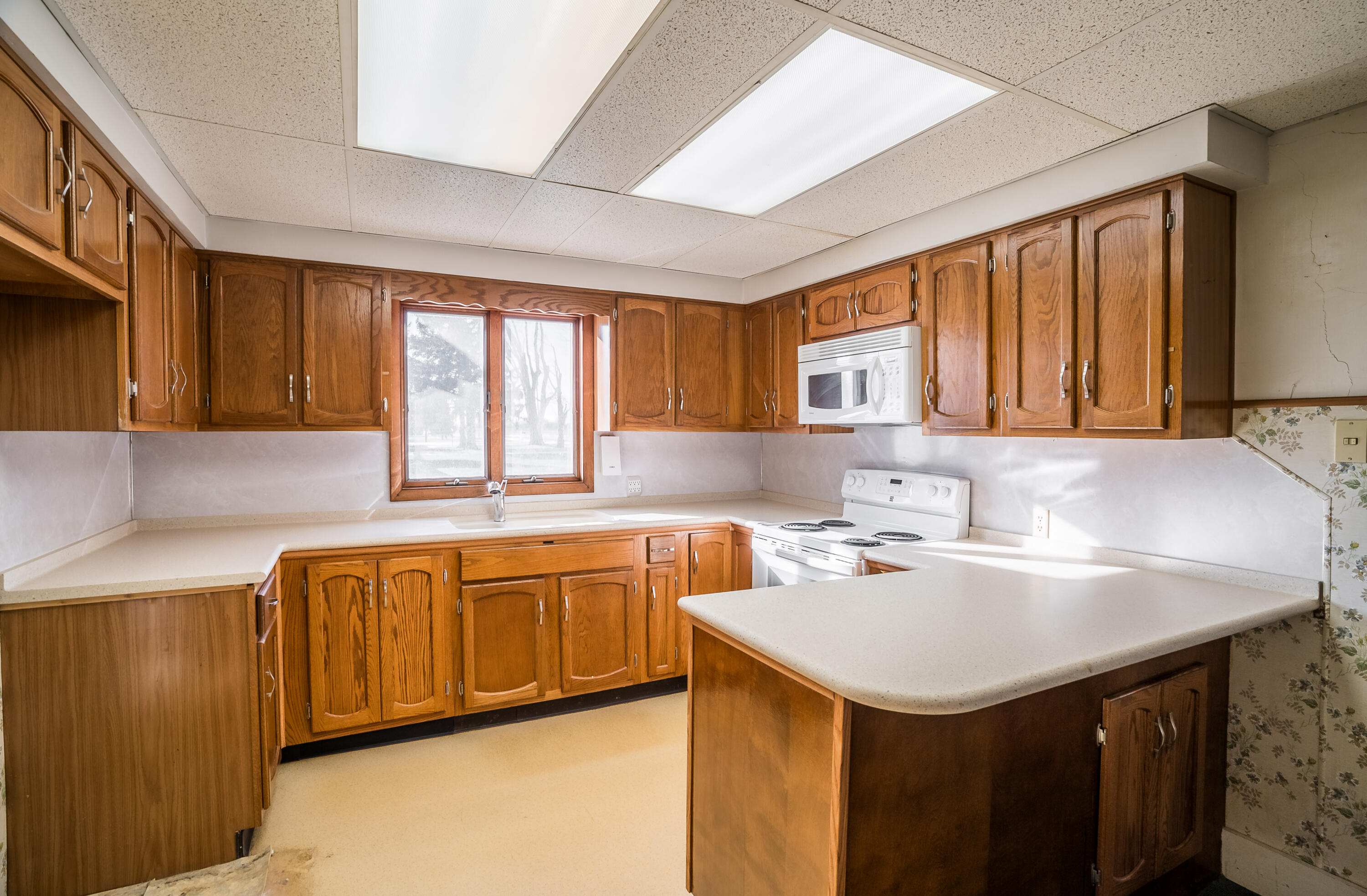 7227 Spiker Road Piqua, OH 45356 - Photo 13 of 44