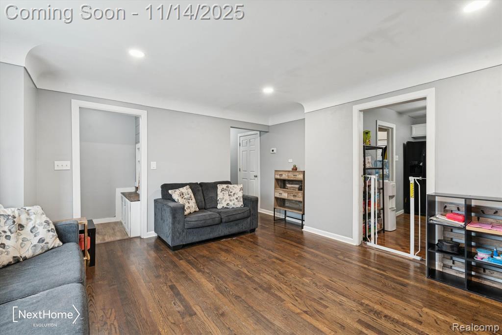 15911 Allen Road Southgate, MI 48195 - Photo 6 of 29