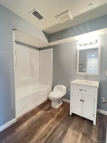 $1,900 | 4336-4338 53rd Street, Unit 204, San Diego, CA 92115