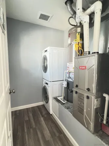 $1,900 | 4336-4338 53rd Street, Unit 204, San Diego, CA 92115