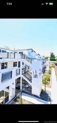 $1,900 | 4336-4338 53rd Street, Unit 204, San Diego, CA 92115