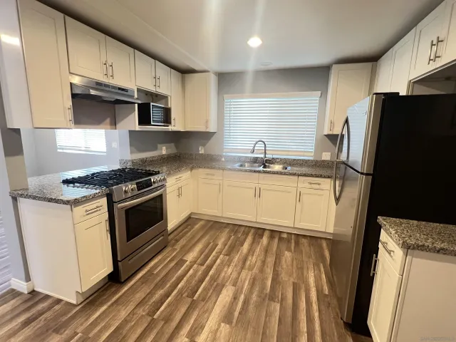 $1,900 | 4336-4338 53rd Street, Unit 204, San Diego, CA 92115