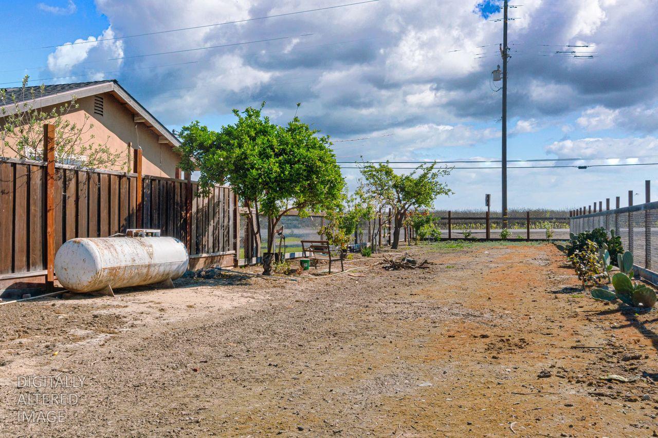 13527 North Mercey Springs Road Los Banos, CA 93635 - Photo 21 of 29