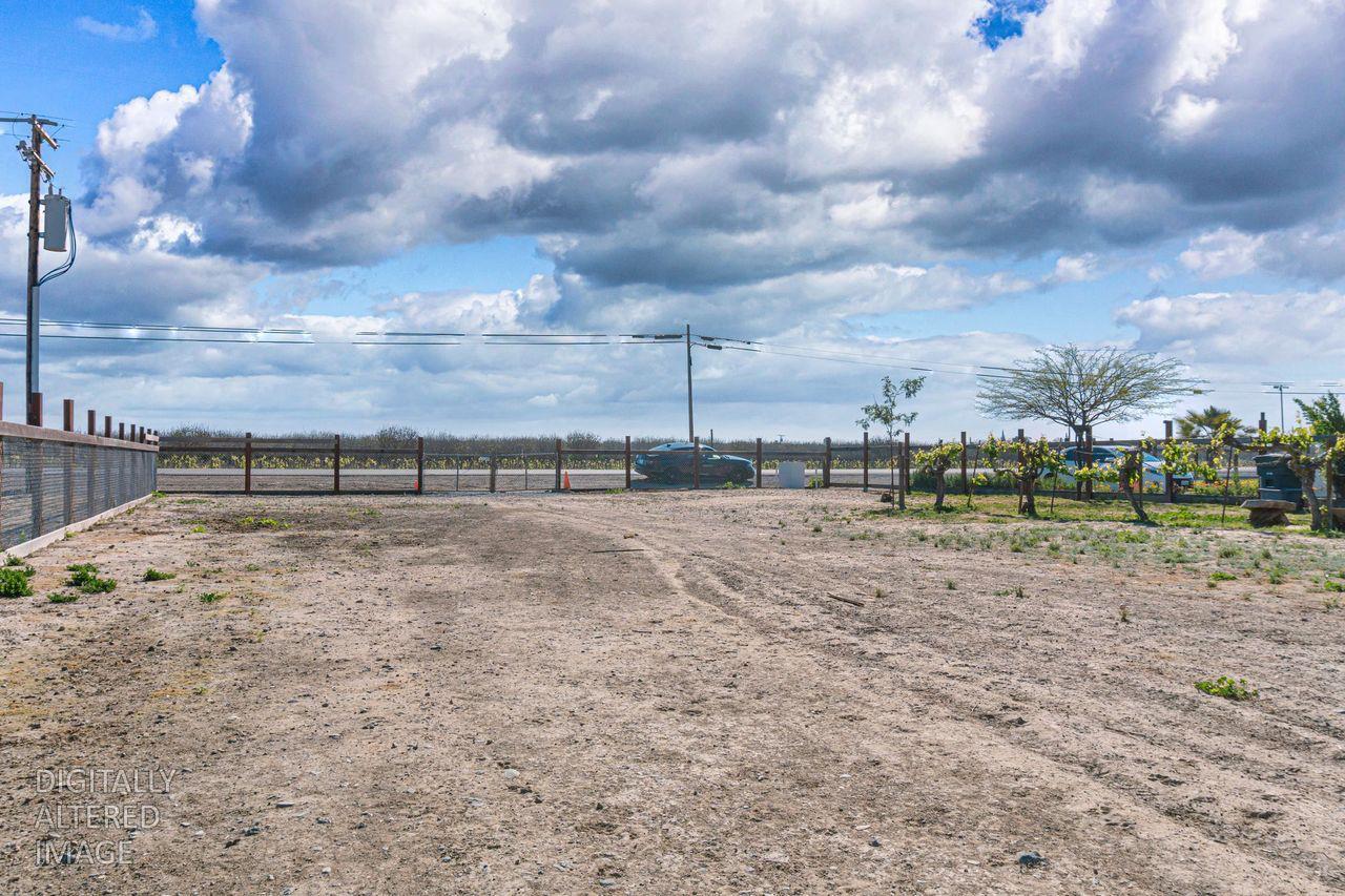 13527 North Mercey Springs Road Los Banos, CA 93635 - Photo 23 of 29