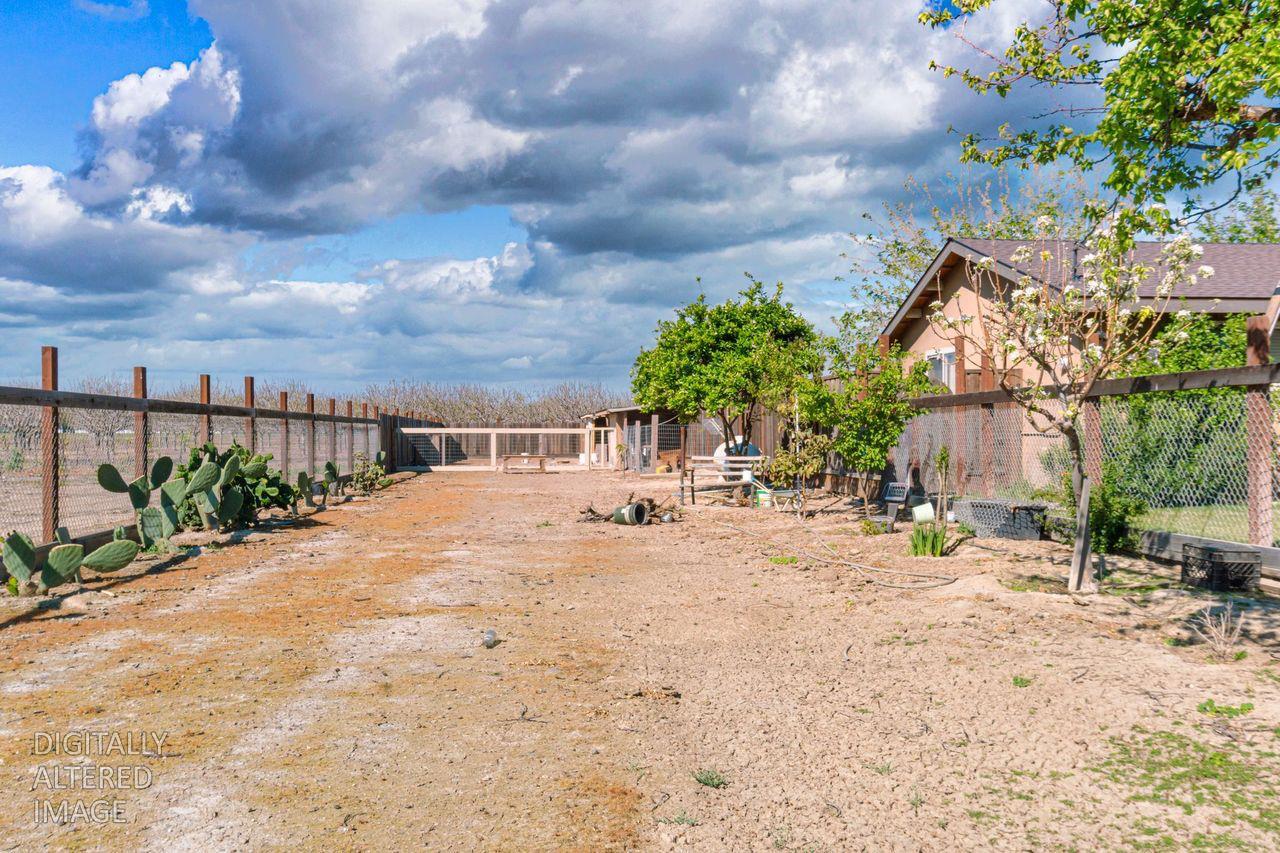 13527 North Mercey Springs Road Los Banos, CA 93635 - Photo 26 of 29