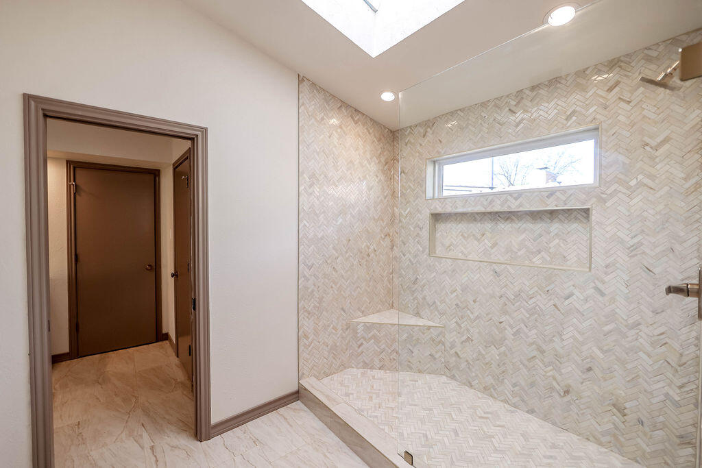 4106 64th Street Lubbock, TX 79413 - Photo 17 of 60 a view of bathroom