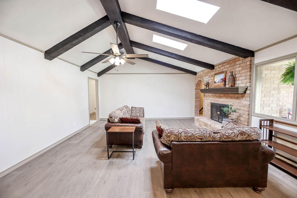 4106 64th Street Lubbock, TX 79413 - Photo 9 of 60 4106_64TH_PHARR-47