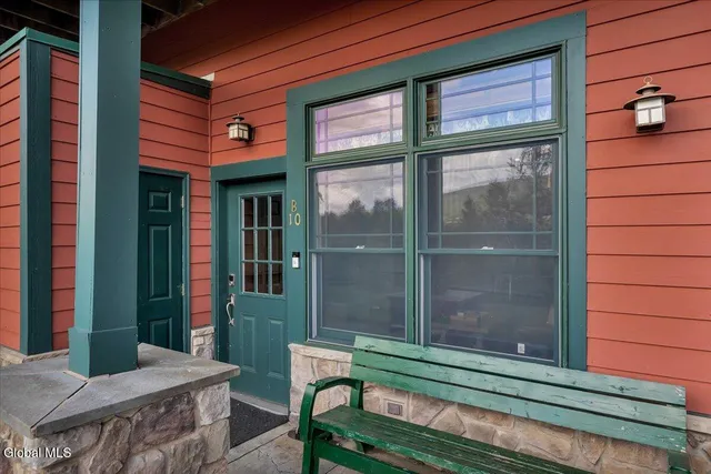 $429,900 | 25 Trailside Drive, Unit B10, Hunter, NY 12442