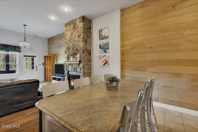 $429,900 | 25 Trailside Drive, Unit B10, Hunter, NY 12442