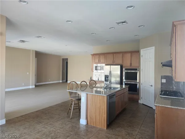 $3,025 | 10268 Cool Mist Street, Las Vegas, NV 89178