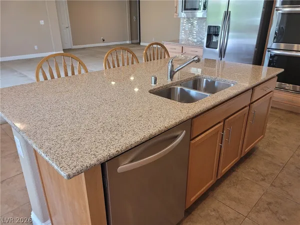 $3,025 | 10268 Cool Mist Street, Las Vegas, NV 89178