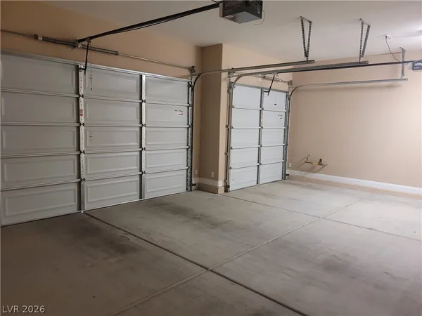 $3,025 | 10268 Cool Mist Street, Las Vegas, NV 89178