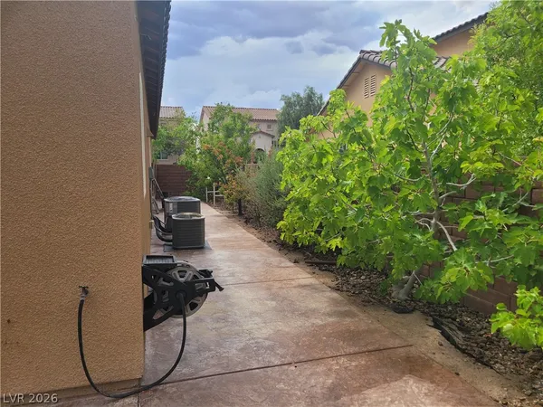 $3,025 | 10268 Cool Mist Street, Las Vegas, NV 89178