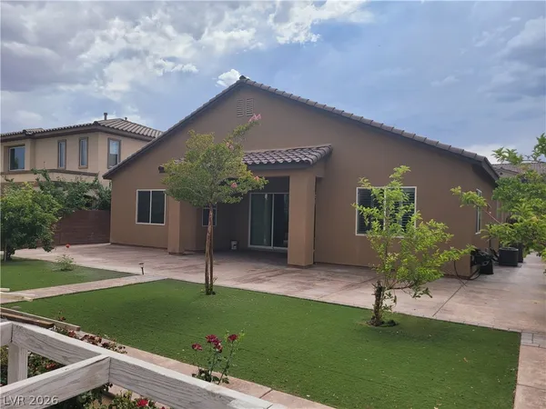$3,025 | 10268 Cool Mist Street, Las Vegas, NV 89178