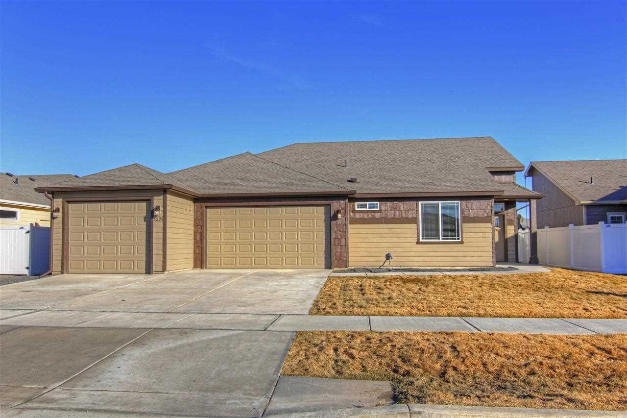 5228 North Avalon Road Spokane Valley, WA 99216 - Photo 1 of 19 Gallery Image 1