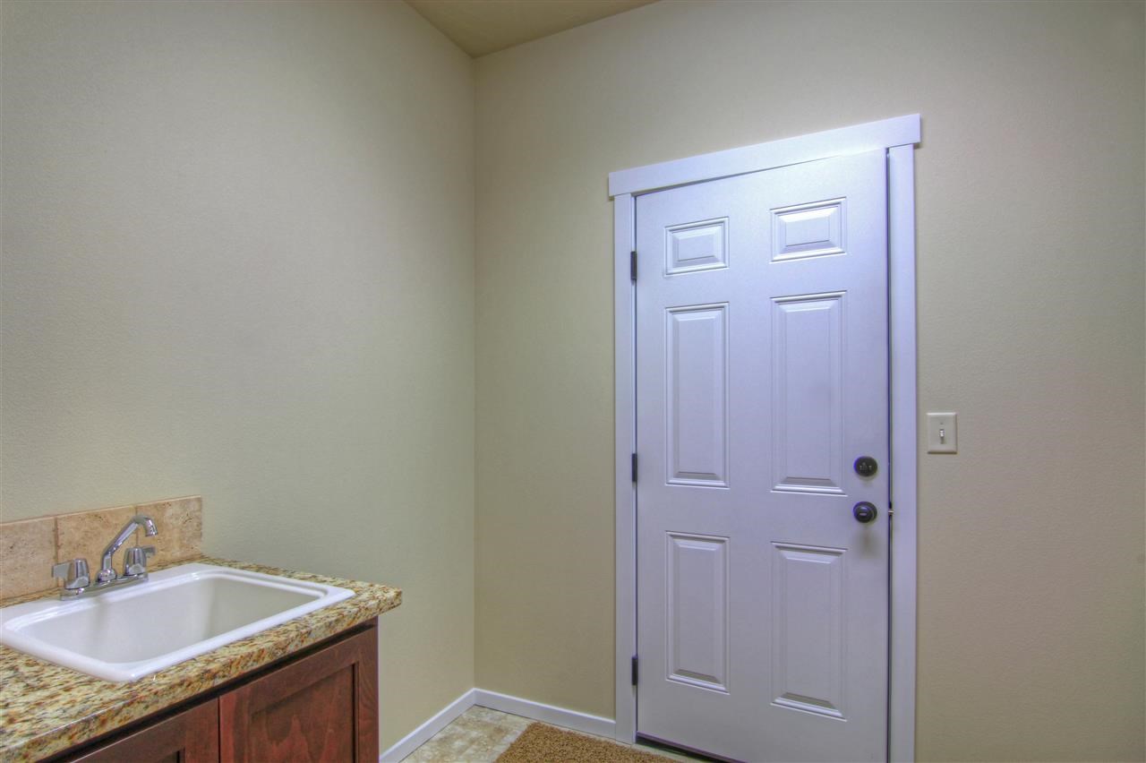 5228 North Avalon Road Spokane Valley, WA 99216 - Photo 10 of 19 Gallery Image 10