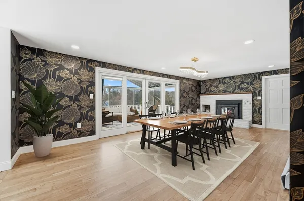 $1,699,000 | 124 Everett Street, Natick, MA 01760