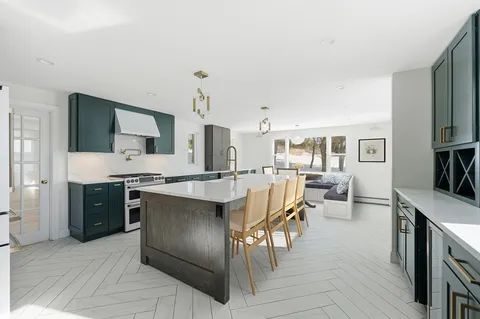 $1,699,000 | 124 Everett Street, Natick, MA 01760