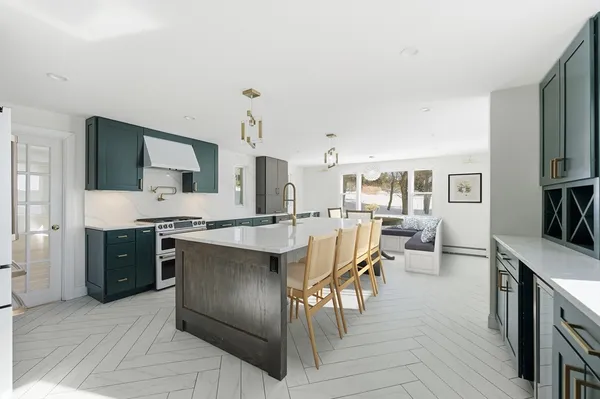 $1,699,000 | 124 Everett Street, Natick, MA 01760