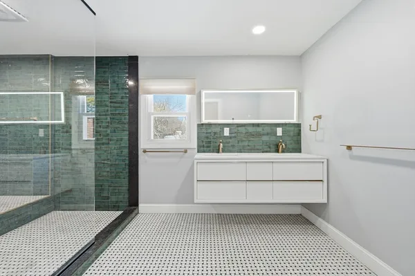 $1,699,000 | 124 Everett Street, Natick, MA 01760