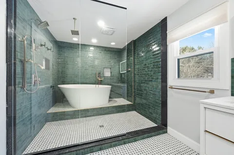 $1,699,000 | 124 Everett Street, Natick, MA 01760